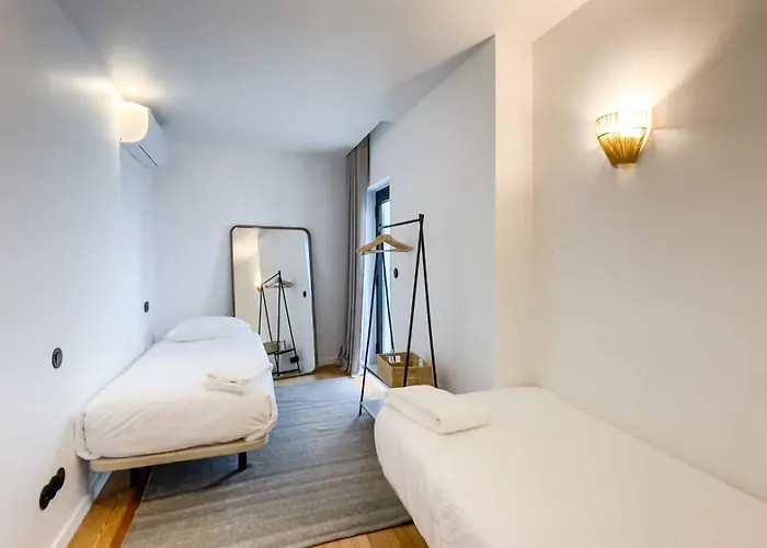 Design By The Farm - Azores Boutique House Apartment